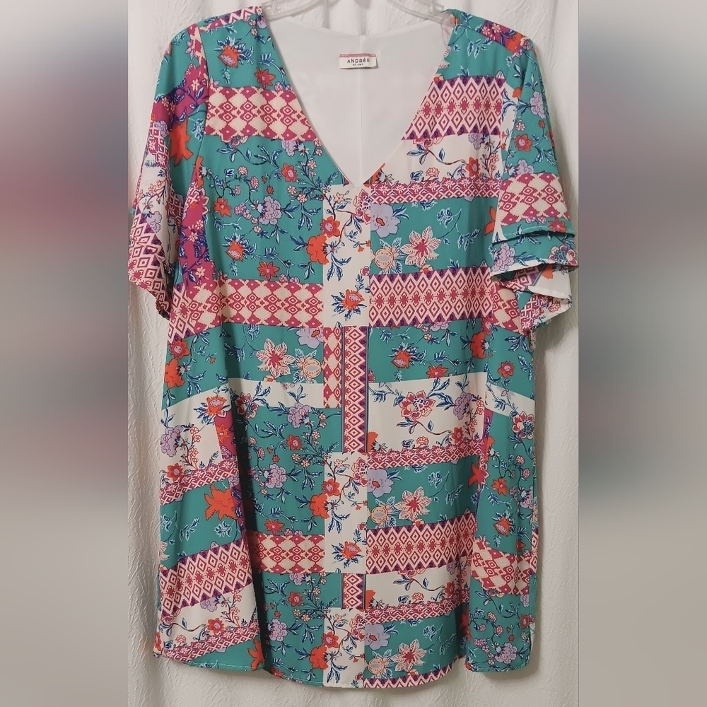 Andree By Unit Emerald Lined Patchwork Look Dress V-Neck Top - Multicolor 2X